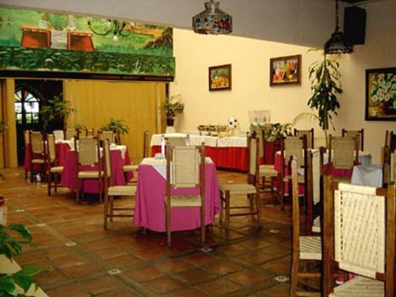 Hotel D'Monica San Cristóbal de Las Casas Dış mekan fotoğraf